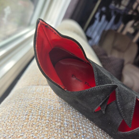 Unique Heels - Picture 3 of 4